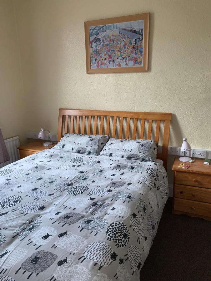Brafferton Guest House ハートルプール エクステリア 写真