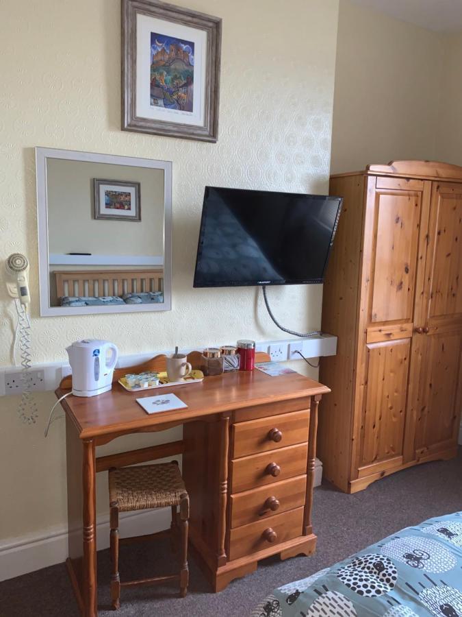 Brafferton Guest House ハートルプール エクステリア 写真