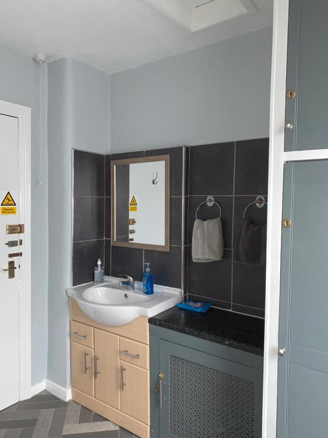 Brafferton Guest House ハートルプール エクステリア 写真