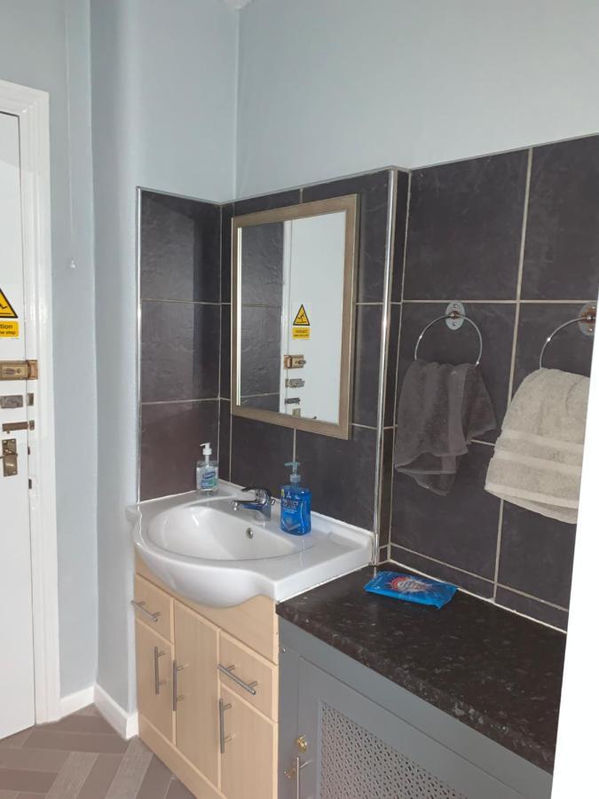 Brafferton Guest House ハートルプール エクステリア 写真